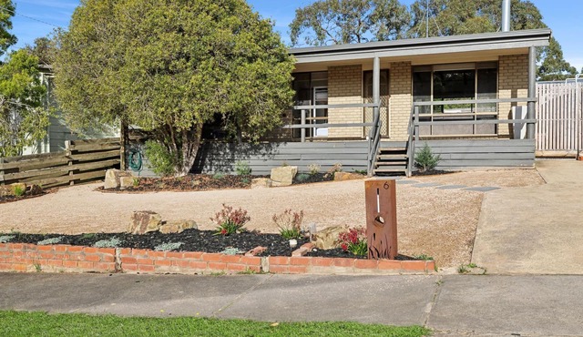 The Beach Hut - Beach Perfection