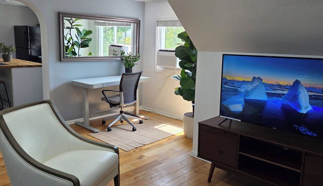 The Beach Loft - 5 min HorseShoe Casino, n 30 min. from Chicago Navy Pier