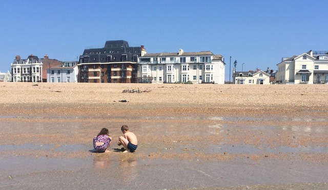 THE BEACH - Penthouse Apartment with sea views of the Isle of Wight