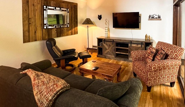 The Bear Den