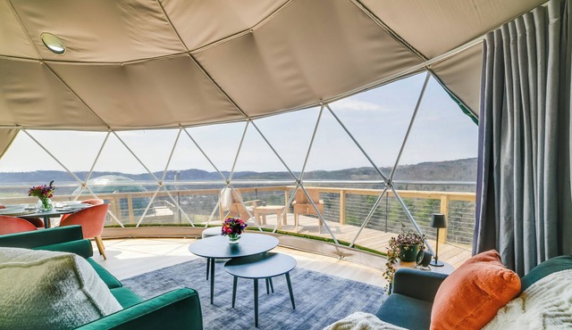 ‘The Bear Dome’ w/Barrel Hot Tub in Franklin!