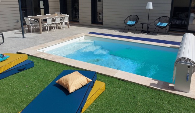 The Beautiful Life in a Container