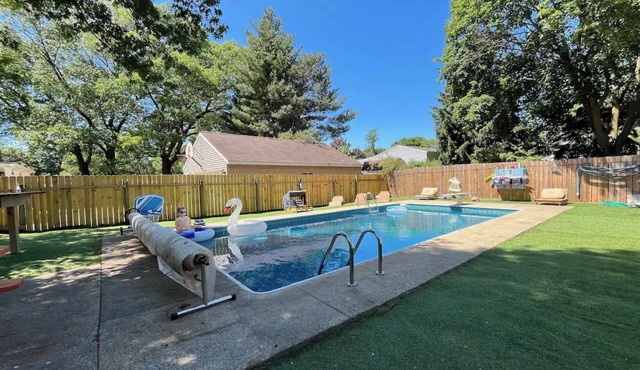 The Beech House - Inground Pool Fun for Everyone!
