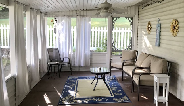 The Beehive at Bigfoot Hollow