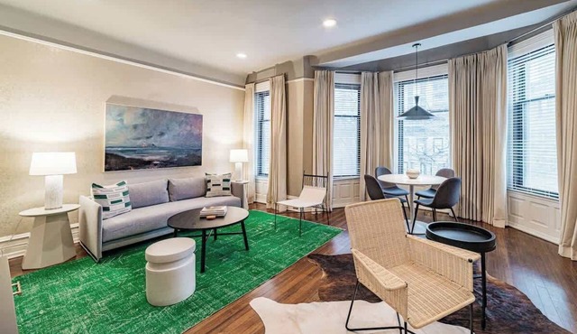 The Belcroft - By Oak Street Beach & Luxury Shops