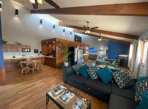 The Belgium Inn & Suites