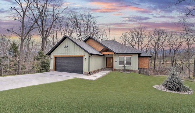 The Bella Muse - 3-Bedroom House W/Hot Tub close to Bike Trails