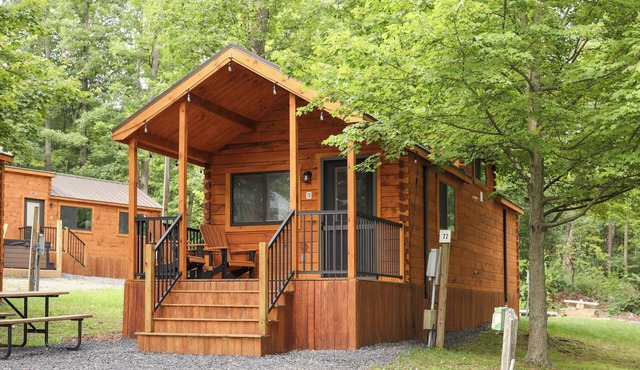 The Bellefonte Campground presents: Tiny Home| 1 Bedroom with Hot tub