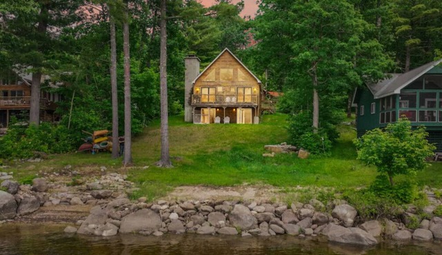 The Bellemark | Lakefront Cabin + Incredible Views