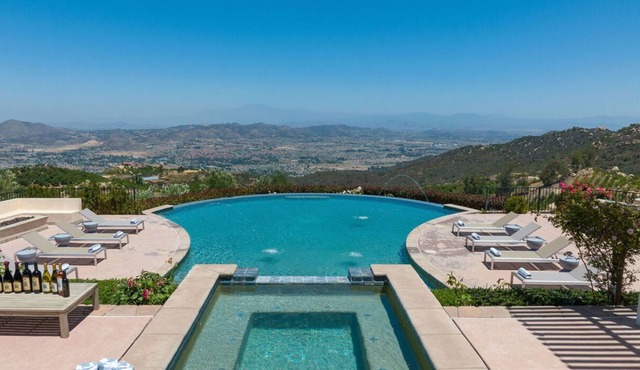 The Bellevue Estate by Fieldtrip | Infinity Pool with Sweeping Views