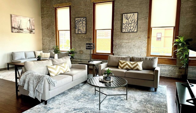 The Bellevue in Canal Park, NEW- Charming loft in the heart of Canal Park