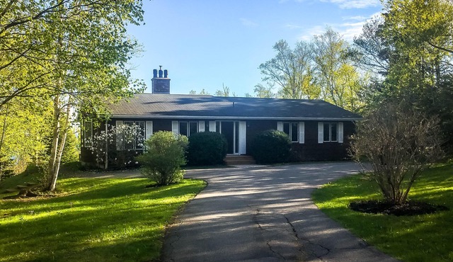 The BelleVue (Prime Waterview Home in Beautiful Stratford, PEI)