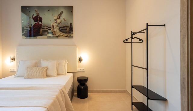 The Benicalap Apartment 05 by Florit Flats