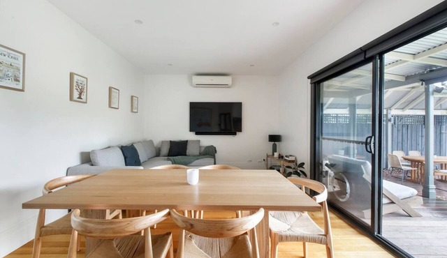 The Bennett Cottage Charm in Richmonds Heart