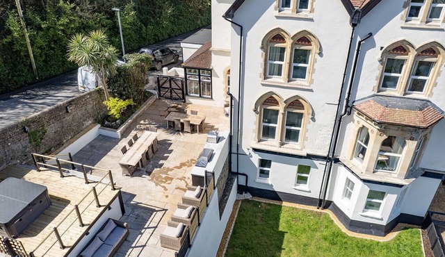 The best in Westward Ho - last minute deals be quick