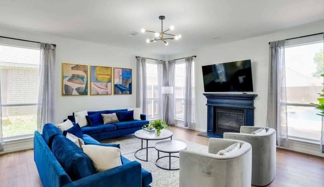 The Best of DFW - Pool, Hot Tub, Cinema Room