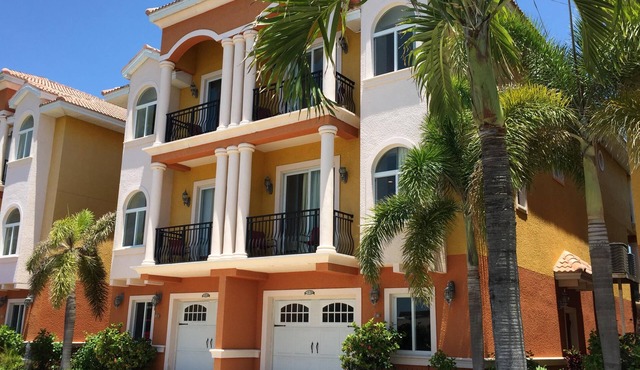 The Best of the Beach & Bay: 3,000 Sq Ft Waterfront Beach Townhouse: