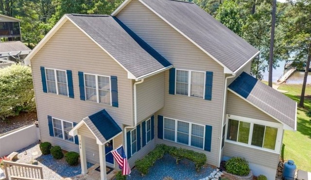 The Best Times at Lake Hartwell - Large Lake House near Clemson w/Pontoon Rental