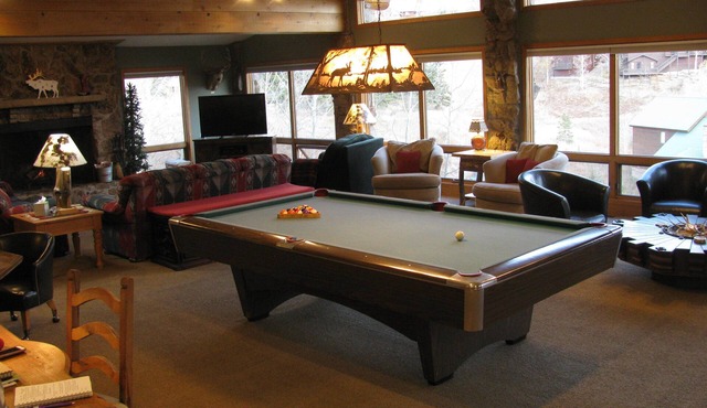 THE BEST VIEWS of Mt. CB! 5000 sq. ft. house with open floor plan, 5bd/4.5bath
