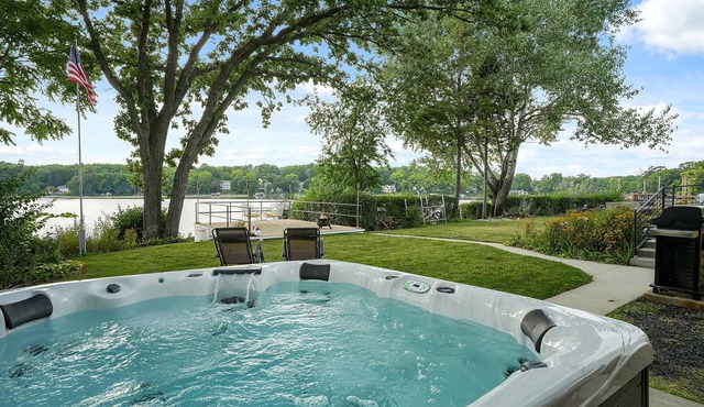 The Beverly on Buena Lake-Hot tub, Kayaks, Ice Fishing