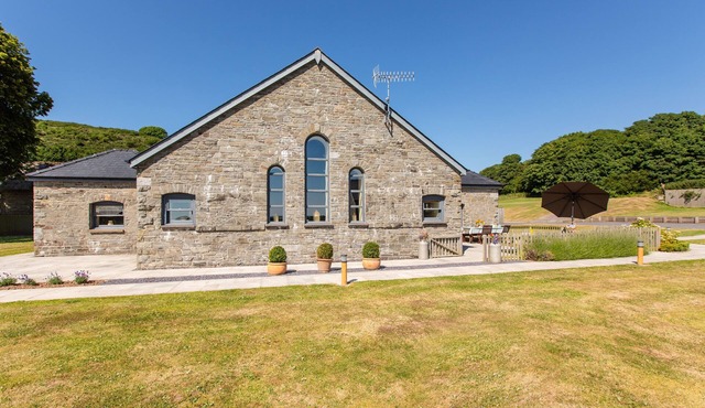 The Big Barn - Tanylan Farm