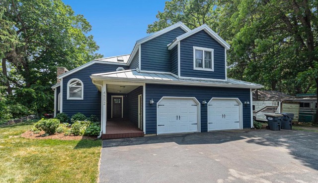 The Big Blue Lakehouse