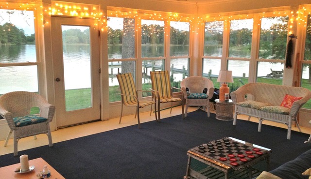 The Big Boathouse on a Point- Quick access to Chesapeake Bay; Kayakers love it.n
