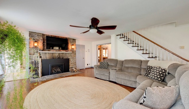 The 'big House' at Elk Creek Escape w/Game Room