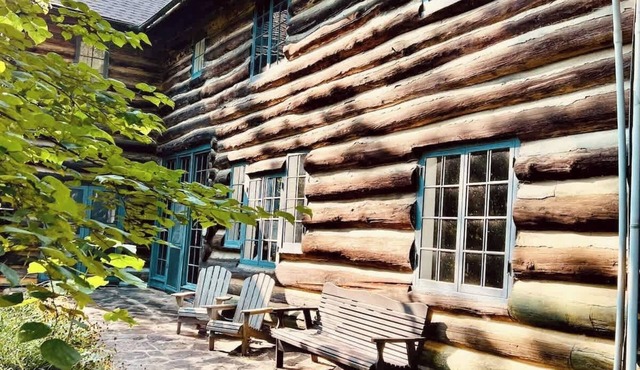 The Big House @ Wendover - Historic Home