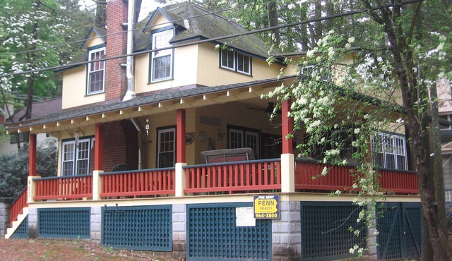 The Big Porch on Boehm
