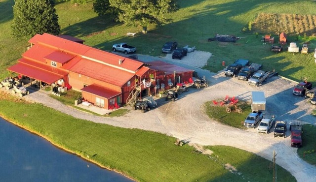 The Big Red Barn Unit #1-Direct trail access within 150 yards to G-23