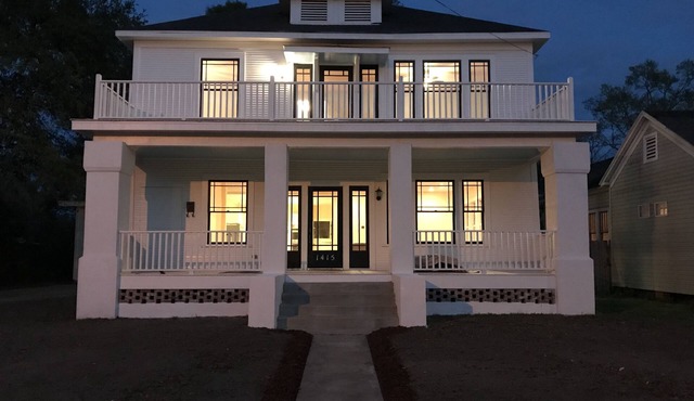 The Big White House LCLA