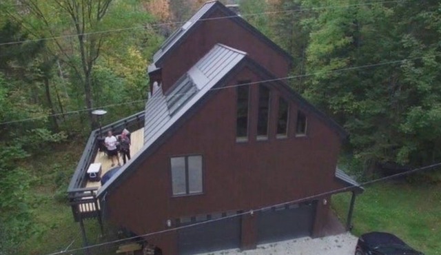 THE BIJOU - a Precious Gem in the Green Mountains. HOT TUB, PET OK, HANDICAP