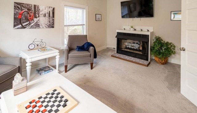 The Bike Path House! VA Capital Trail Access Fun!