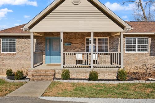 The Bird House on Highland Green