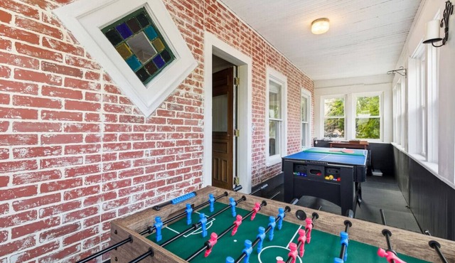 The Birdsong Apt. | Game Room & Fire Pit
