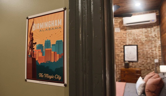 The Birmingham Room- The Buzzard's Roost Inn