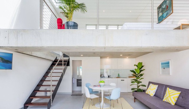 The Black Haus Bronte