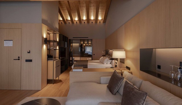 The Blackpine Hotel, Small Luxury Hotels