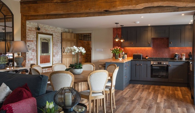The Blended Barn - Luxury Cottages