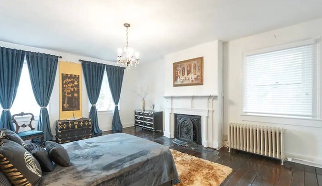 The Blenheim Suite in historic Holladay House