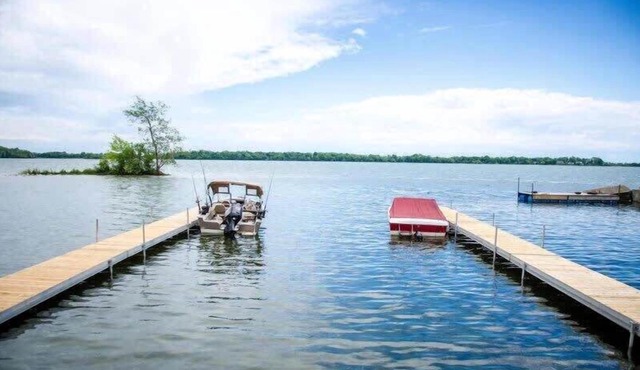 The Bloomfield: Westlake Couple's Cottage
