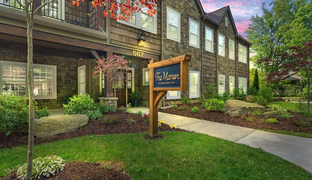 The Blowing Rock Manor