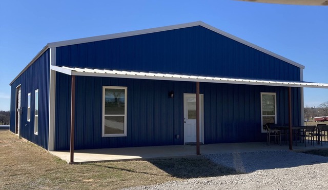 The Blue Barndo