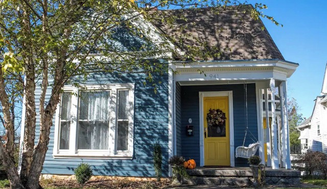 The Blue Belle: Downtown, WKU, Hospital & Parks