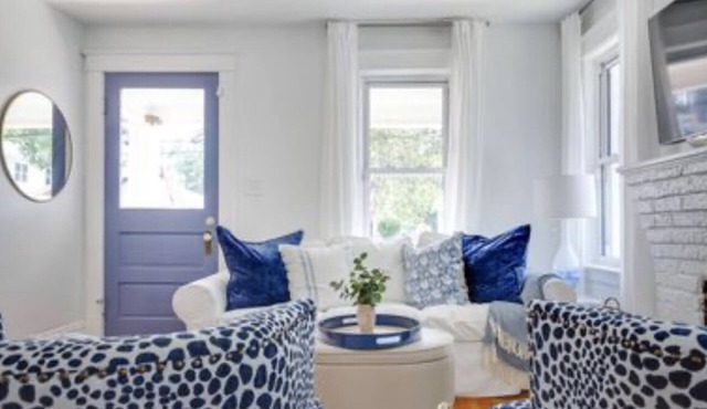 The Blue Bungalow- NC State, ITB, Cameron Village