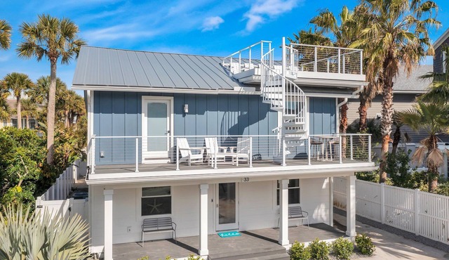 The Blue Cabana - Luxury South Jax Beach Home , Ocean Views and Easy Beach Access