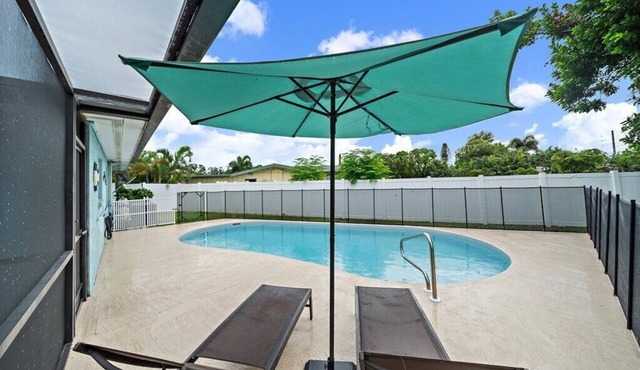 The Blue Conch – Family Friendly - Read About the 4th Bedroom - 3D Tour