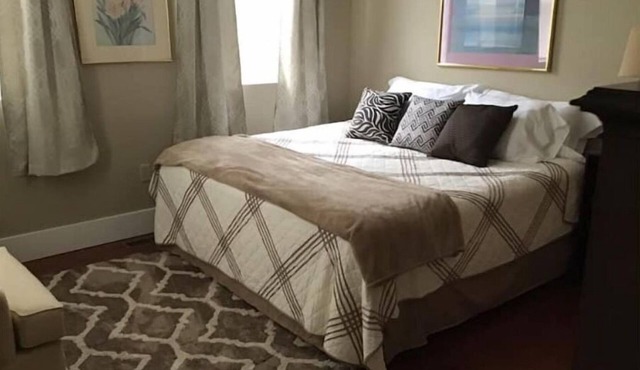 The Blue Cottage. Close to UD