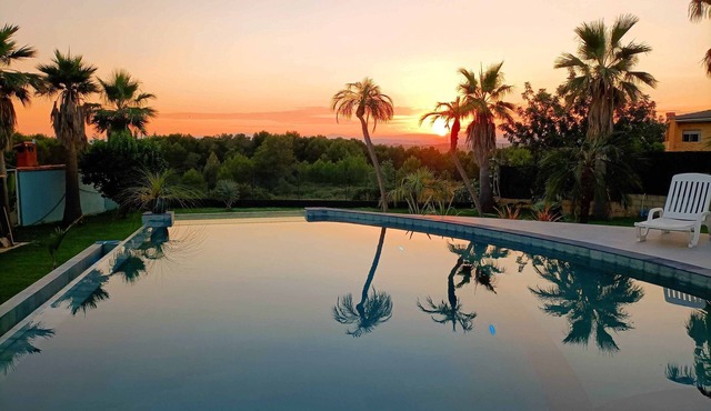 The Blue Diamond Villa-25min From Valencia